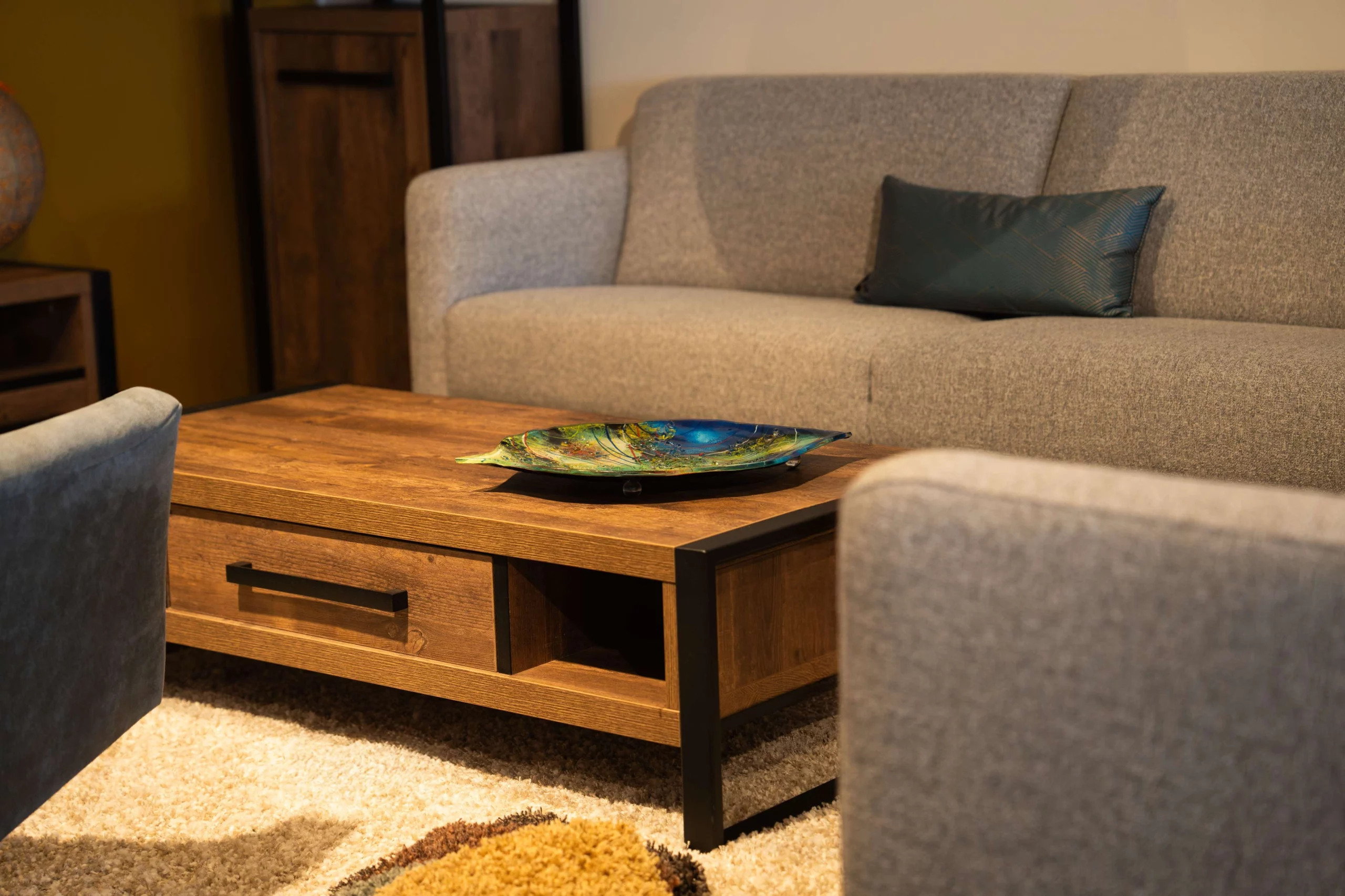 Industriële zithoek staal en houten salontafel